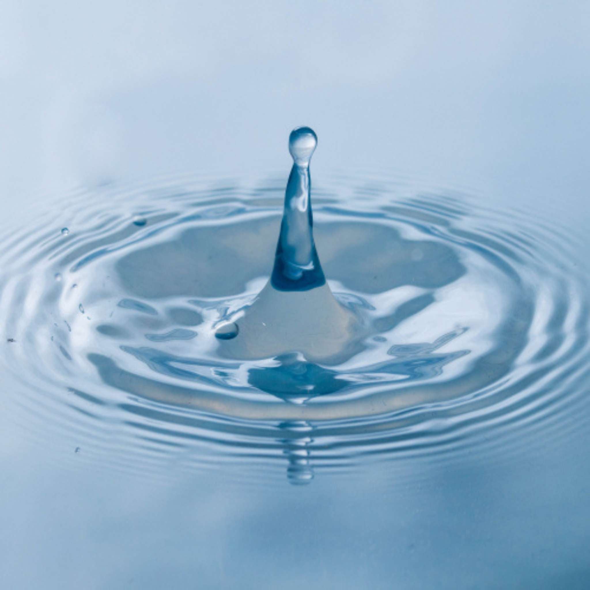 Bidestilliertes Wasser