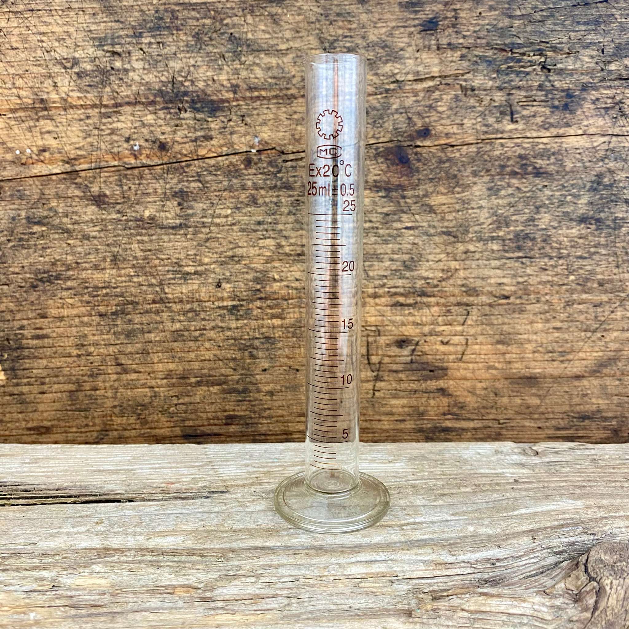 Measuring cylinder glass 25 ml